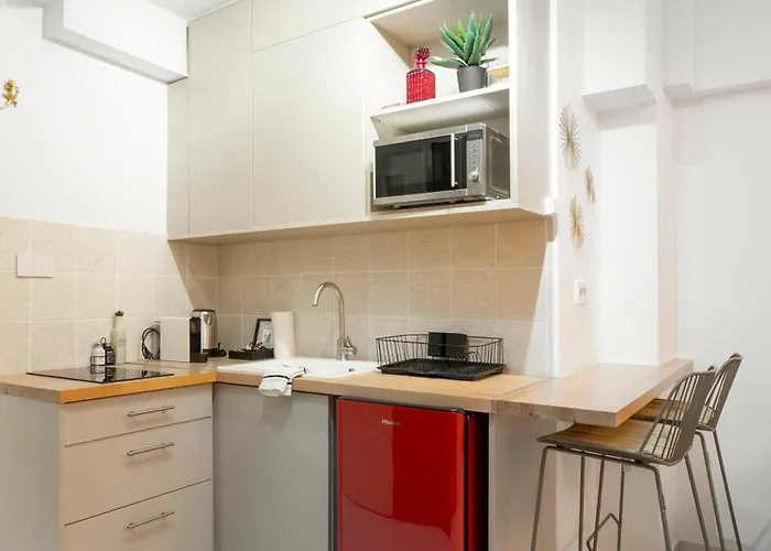 Apartment Ototo Stylish Living At Afentouli 2b *